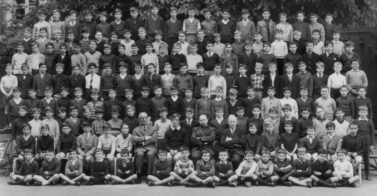 photo de classe albert de mun 1967  7eme